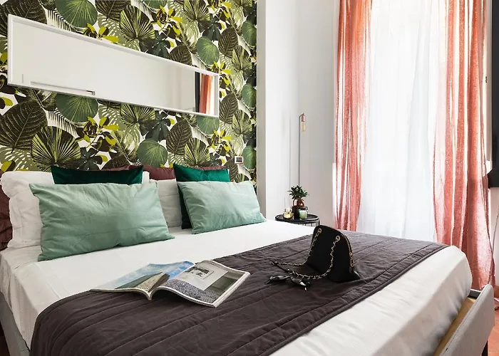 Urban Jungle Apartment Bilocale Monti